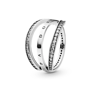 Anillo con Corazones y Logotipo de Pandora Signature