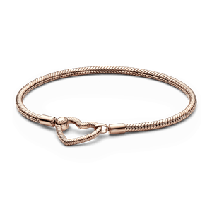Brazalete Cadena de Serpiente con Broche de Corazón Pandora Moments Recubrimiento en Oro Rosa de 14K