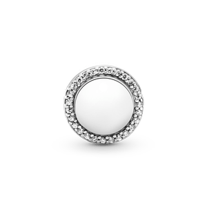 Charm de plata con Zirconia Cúbica.