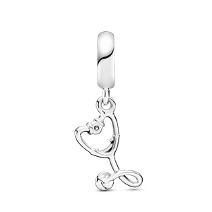 Charm Colgante de Estetoscopio en Forma de Corazón