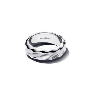 Anillo Banda Ancha Ondulada Plateado