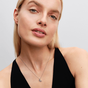 Collar con Colgante Luna Creciente